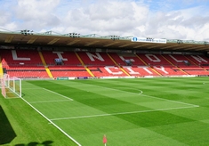 Lincoln City F.C.- Gestire la sicurezza e l'operatività di uno stadio in modo efficiente con il DMR di KENWOOD